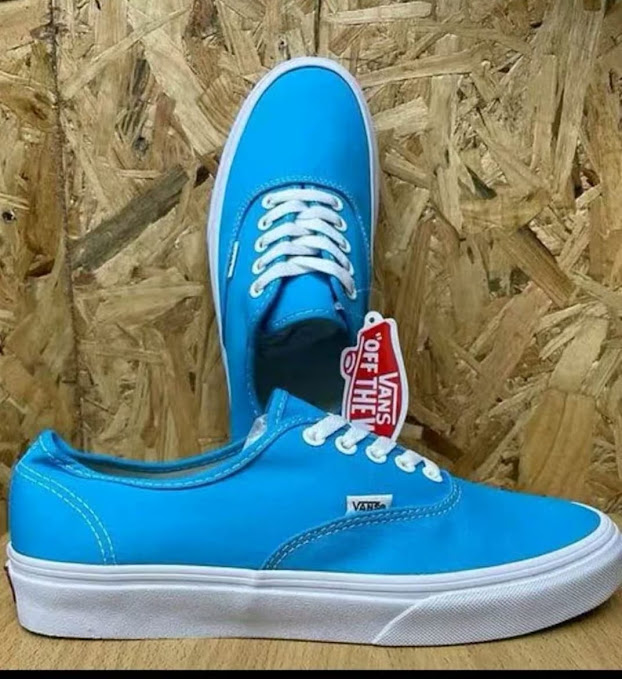 Vans Authentic Classic Low-Top Skate Shoes - Cyan Blue & True White